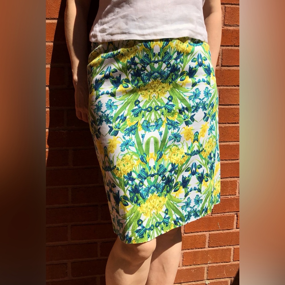 Roz & Ali Multicolour Floral Print Cotton Knee Length Pencil Skirt Size 4